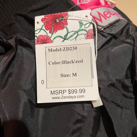 NWT Zendaya #Z Swag Tour Jacket Young Girls - Picture 9 of 10